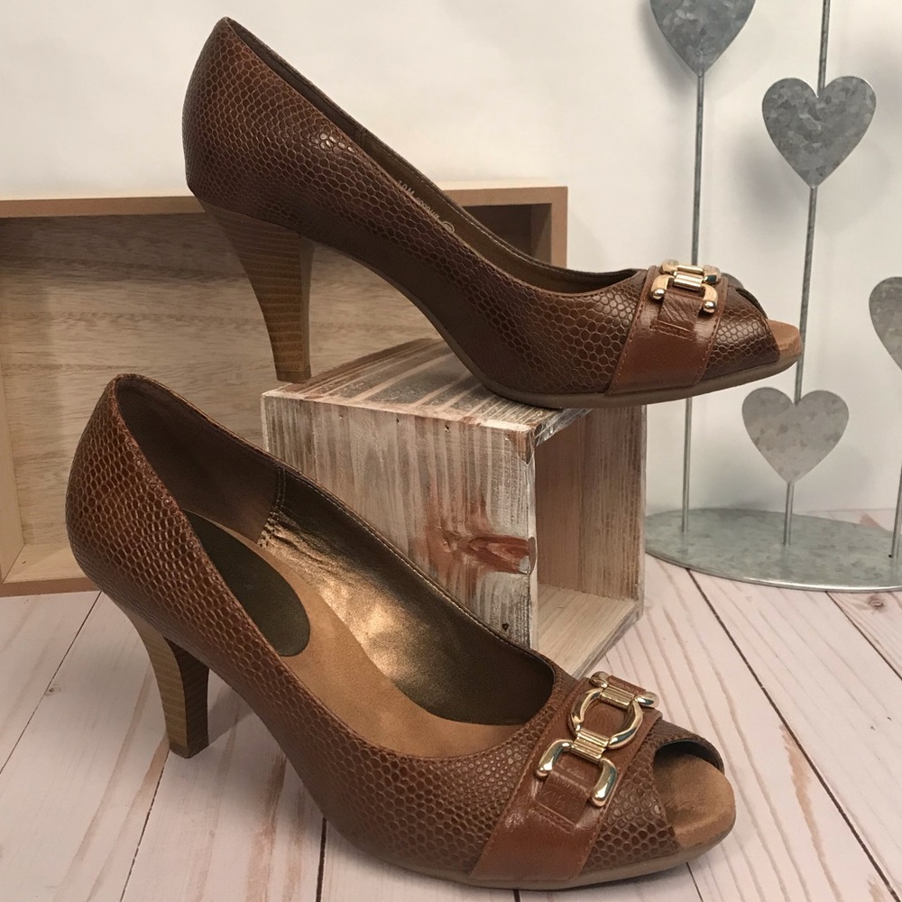 Aerosoles 👠👠 working  9-5  👠👠heels